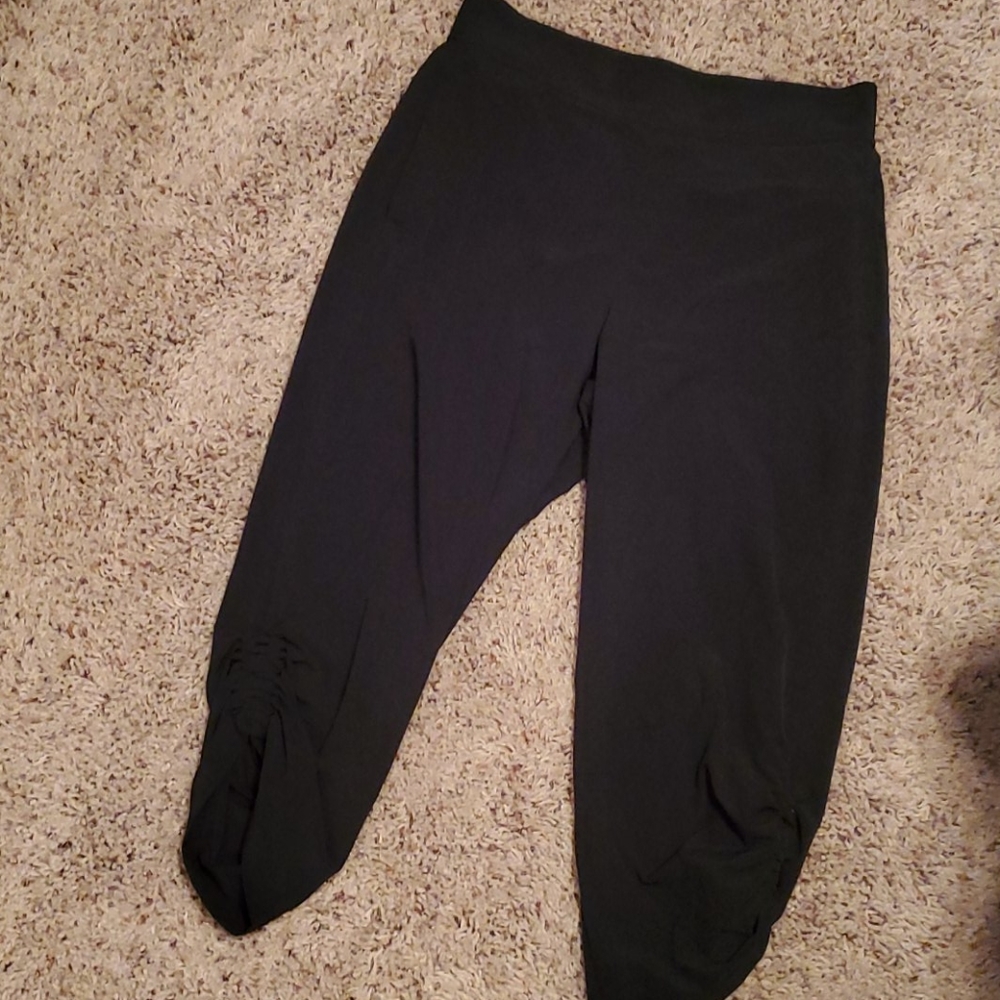 EUC - Calia crop pants